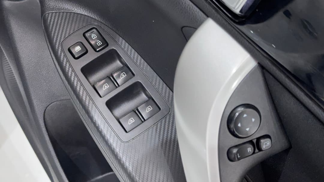 2021 Mitsubishi Eclipse Cross Ls (2WD), Automatic, 23601 km, Drivers Side Door Panel Controls