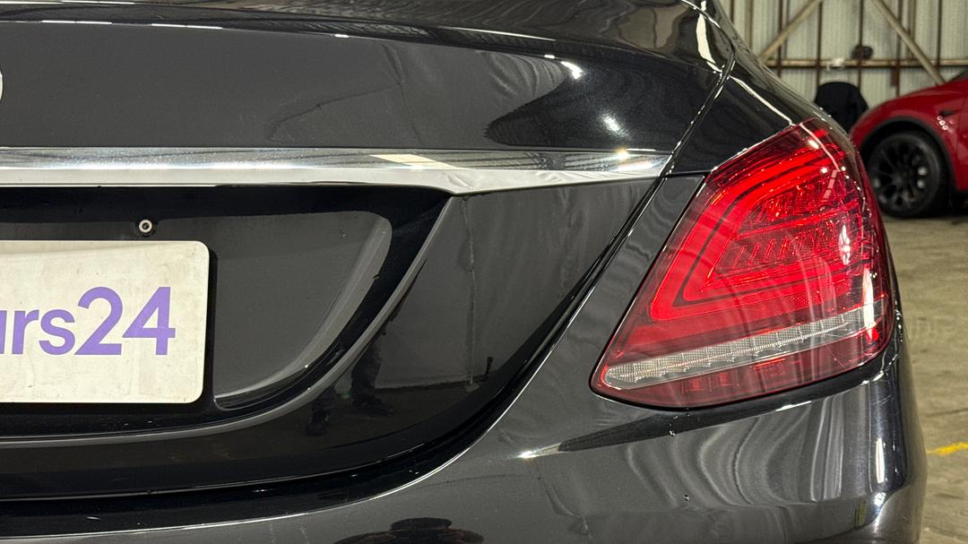 2018 Mercedes-benz C300 -, Automatic, 77578 km, Badge (Boot Right Side)