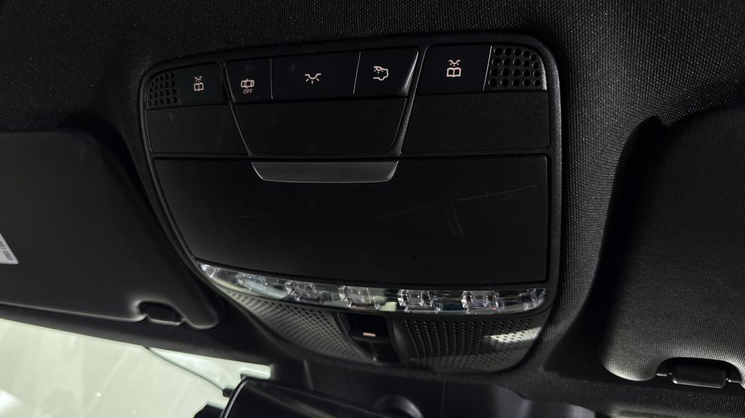 2018 Mercedes-benz C300 -, Automatic, 77578 km, On-Roof Controls/Sunglass holder