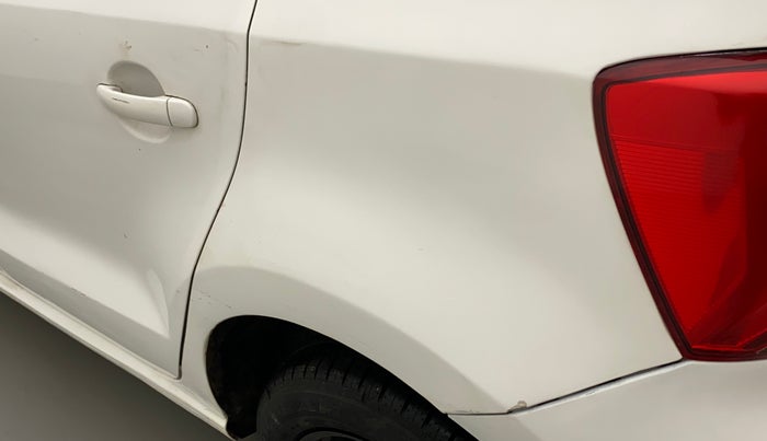2017 Volkswagen Polo COMFORTLINE 1.2L, Petrol, Manual, 61,411 km, Left quarter panel - Paint has minor damage