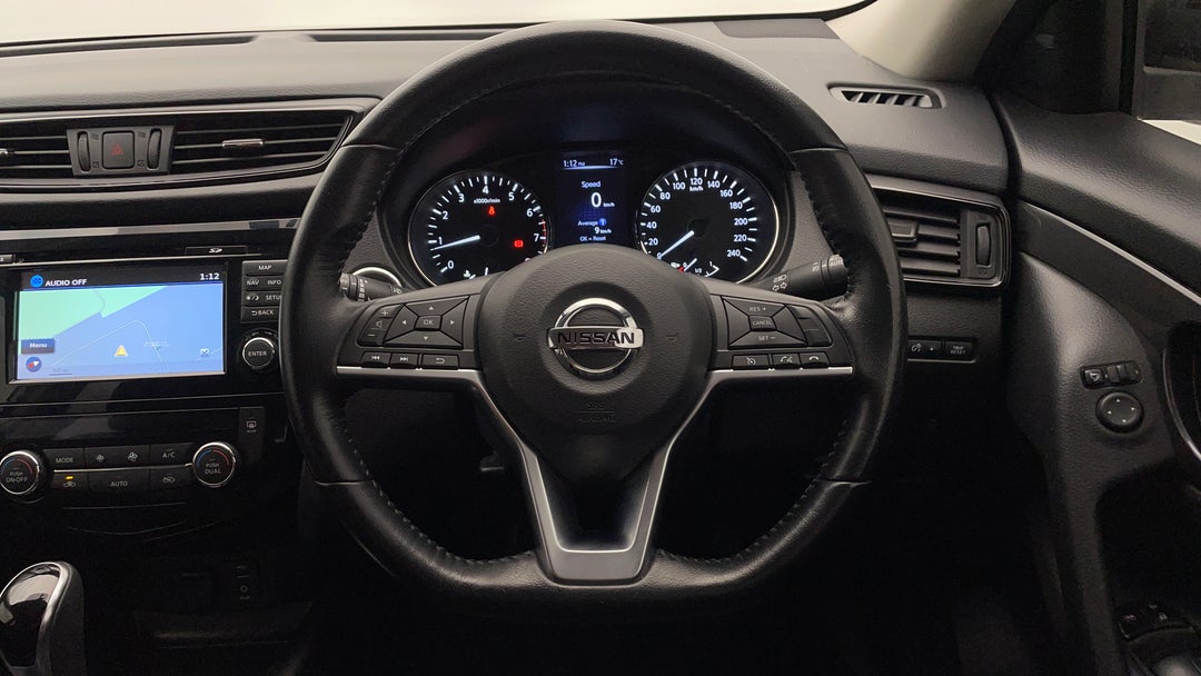 2020 Nissan X-trail St-l (2wd), Automatic, 60787 km, Steering Wheel Close-up
