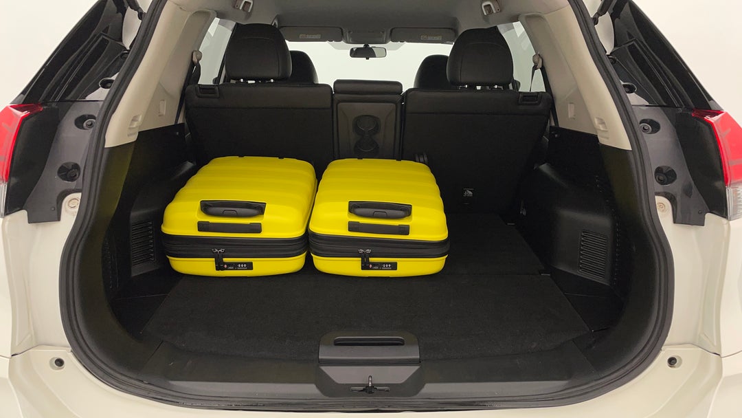 2020 Nissan X-trail St-l (2wd), Automatic, 60787 km, Boot Inside View with Luggage