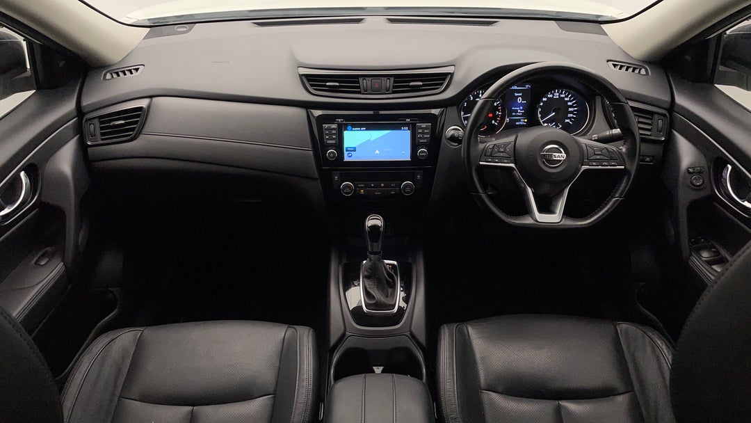 2020 Nissan X-trail St-l (2wd), Automatic, 60787 km, Center Console