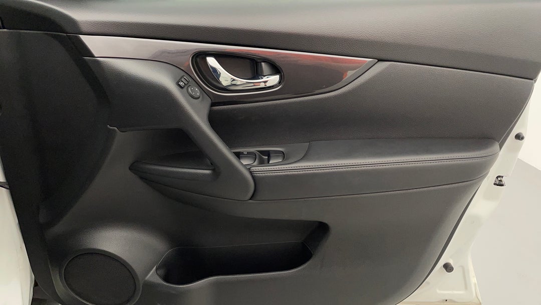 2020 Nissan X-trail St-l (2wd), Automatic, 60787 km, Speaker View