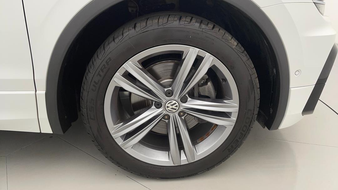 2019 Volkswagen Tiguan 132 Tsi R-line Edition, Automatic, 70038 km, Right Front Wheel