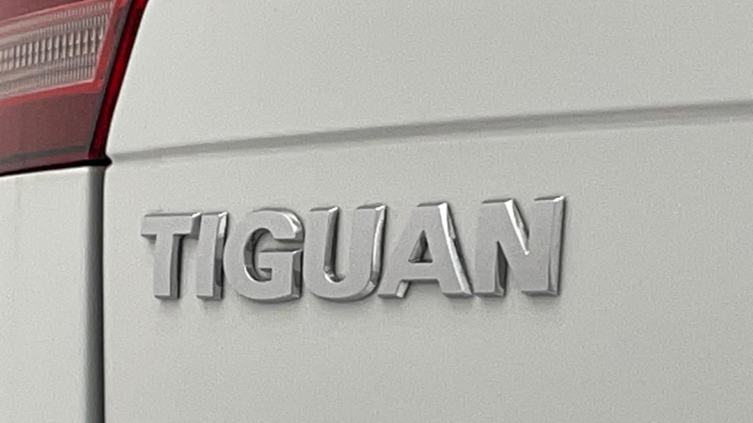 2019 Volkswagen Tiguan 132 Tsi R-line Edition, Automatic, 70038 km, Badge (Boot Left Side)