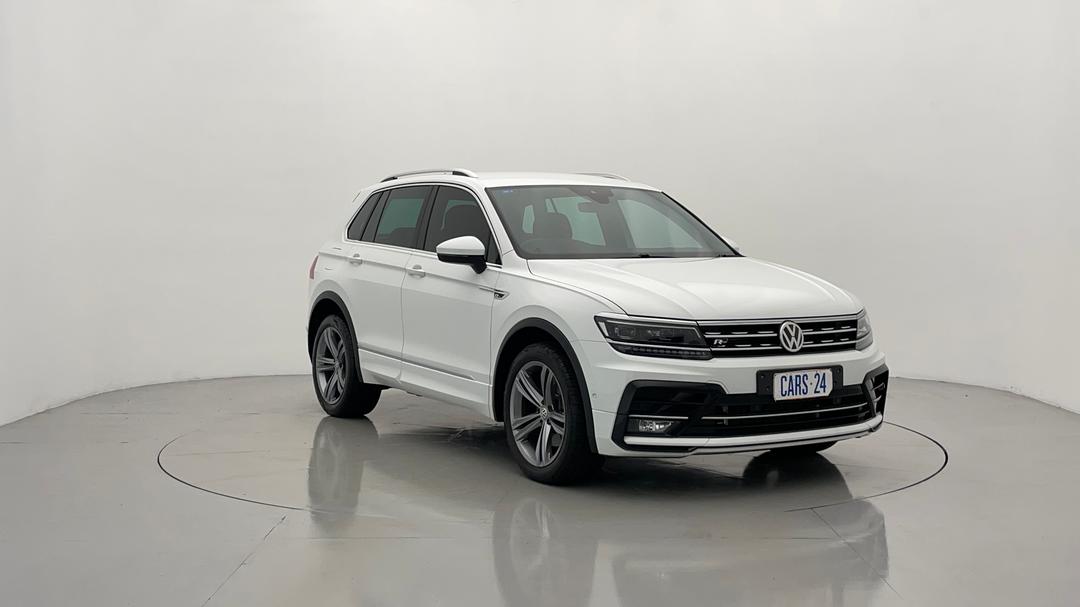 2019 Volkswagen Tiguan 132 Tsi R-line Edition, Automatic, 70038 km, Right Front Diagonal (45- Degree) View