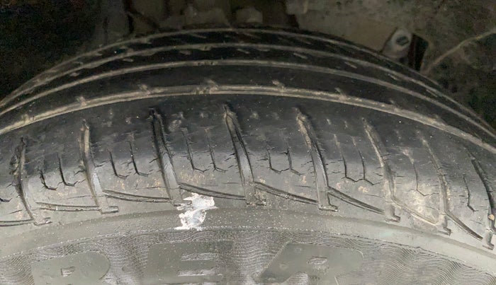2017 Renault Duster RXL PETROL, Petrol, Manual, 59,407 km, Right Front Tyre Tread