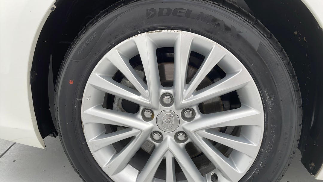 Wheels Rim Front LHS Scratch