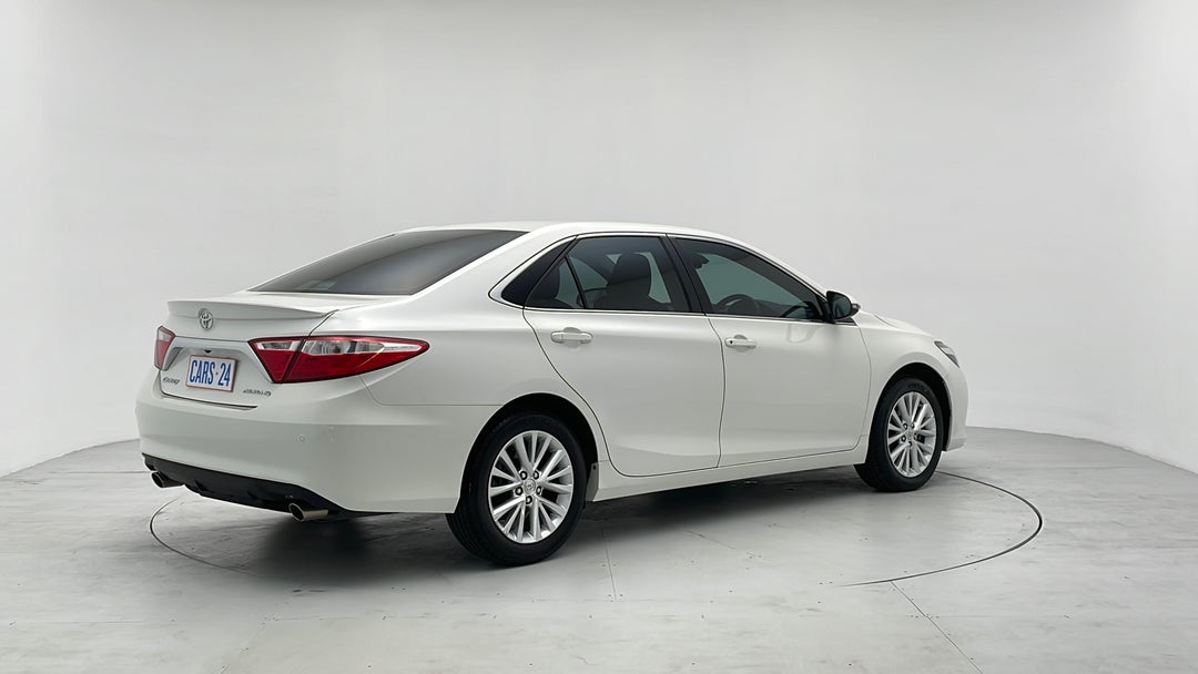 Right Back Diagonal (45- Degree) View