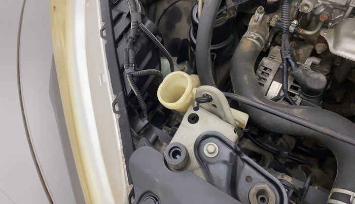 2014 Honda City 1.5L I-DTEC SV, Diesel, Manual, 67,387 km, Front windshield - Wiper bottle cap missing