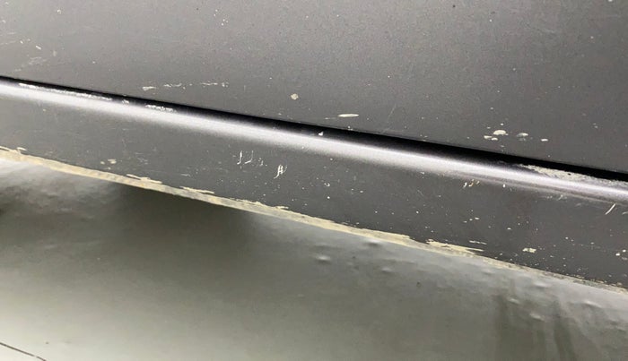 2019 Maruti Alto LXI CNG, CNG, Manual, 56,304 km, Left running board - Minor scratches