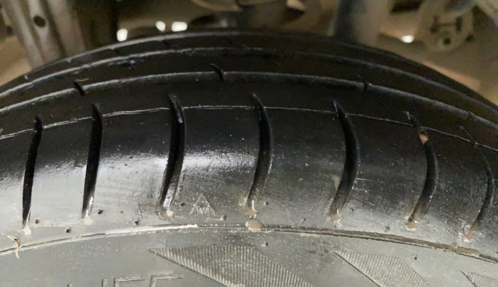 2019 Maruti Alto LXI CNG, CNG, Manual, 56,304 km, Right Rear Tyre Tread