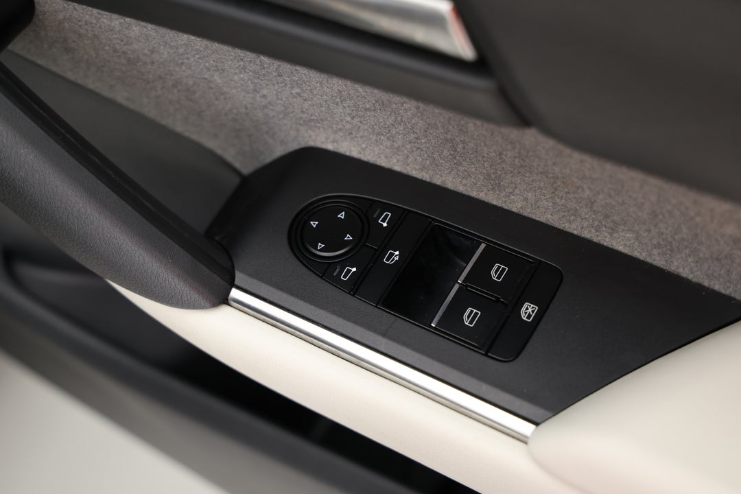 2021 Mazda Mx-30 G20e Evolve Mhev, Automatic, 55997 km, Drivers Side Door Panel Controls