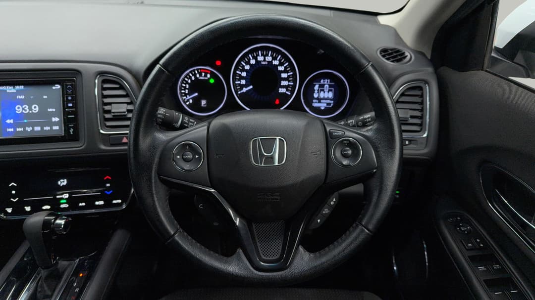 2018 Honda HR-V Vti-s, Automatic, 105033 km, Steering Wheel Close-up