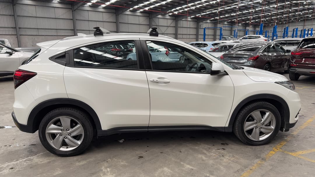 2018 Honda HR-V Vti-s, Automatic, 105033 km, Right Side View