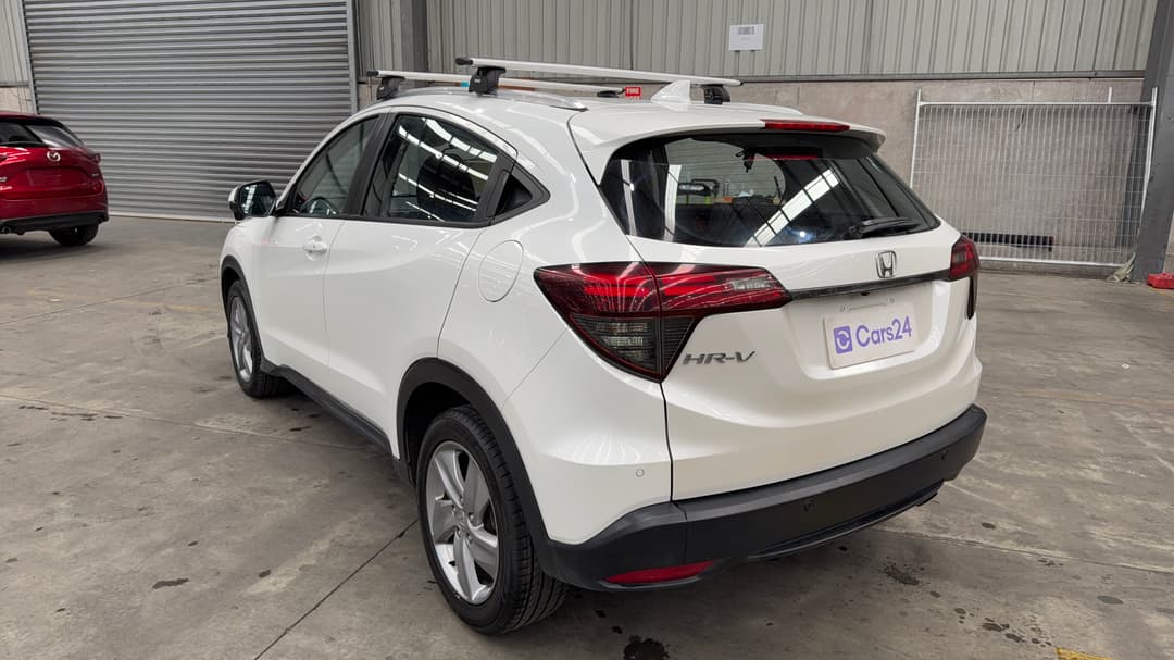 2018 Honda HR-V Vti-s, Automatic, 105033 km, Left Back Diagonal (45- Degree) View