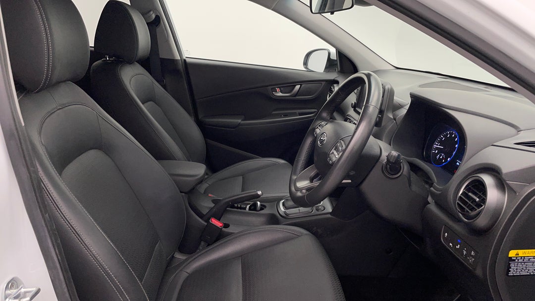 2019 Hyundai Kona Elite (fwd), Automatic, 67920 km, Right Side Front Door Cabin View