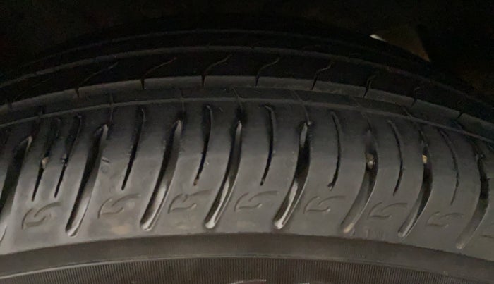 2021 KIA SONET GTX PLUS 1.0 IMT, Petrol, Manual, 27,455 km, Left Rear Tyre Tread
