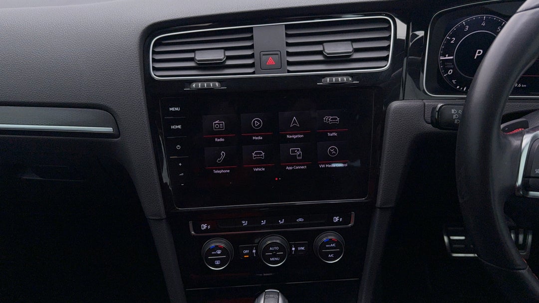 2018 Volkswagen Golf Gti, Automatic, 123164 km, Center Console