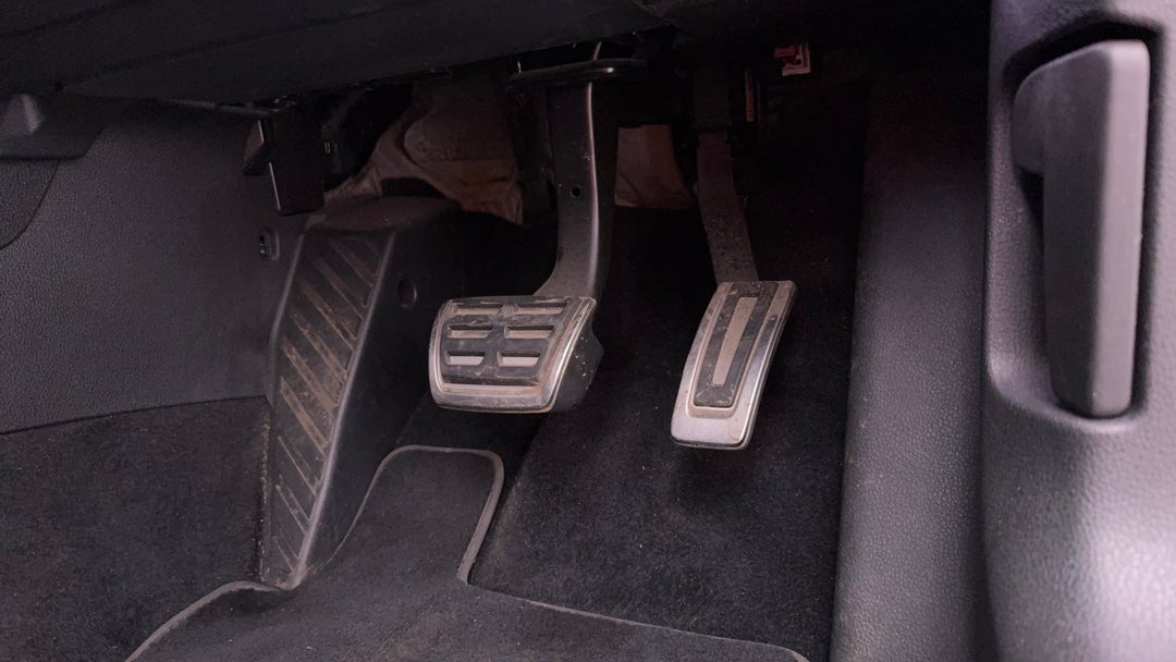 2018 Volkswagen Golf Gti, Automatic, 123164 km, Pedals and Footmat