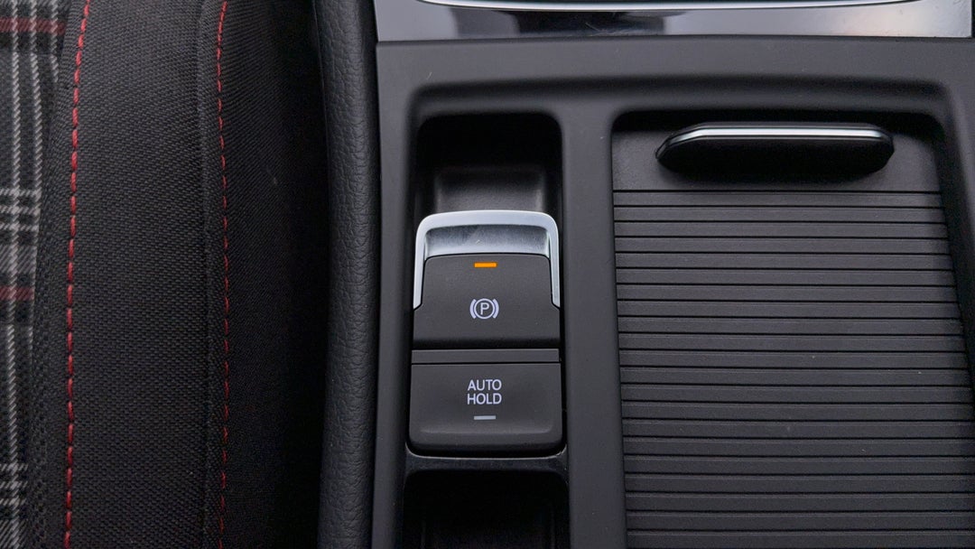 2018 Volkswagen Golf Gti, Automatic, 123164 km, Handbrake