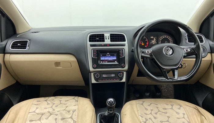 2016 Volkswagen Ameo HIGHLINE1.2L, Petrol, Manual, 98,156 km, Dashboard