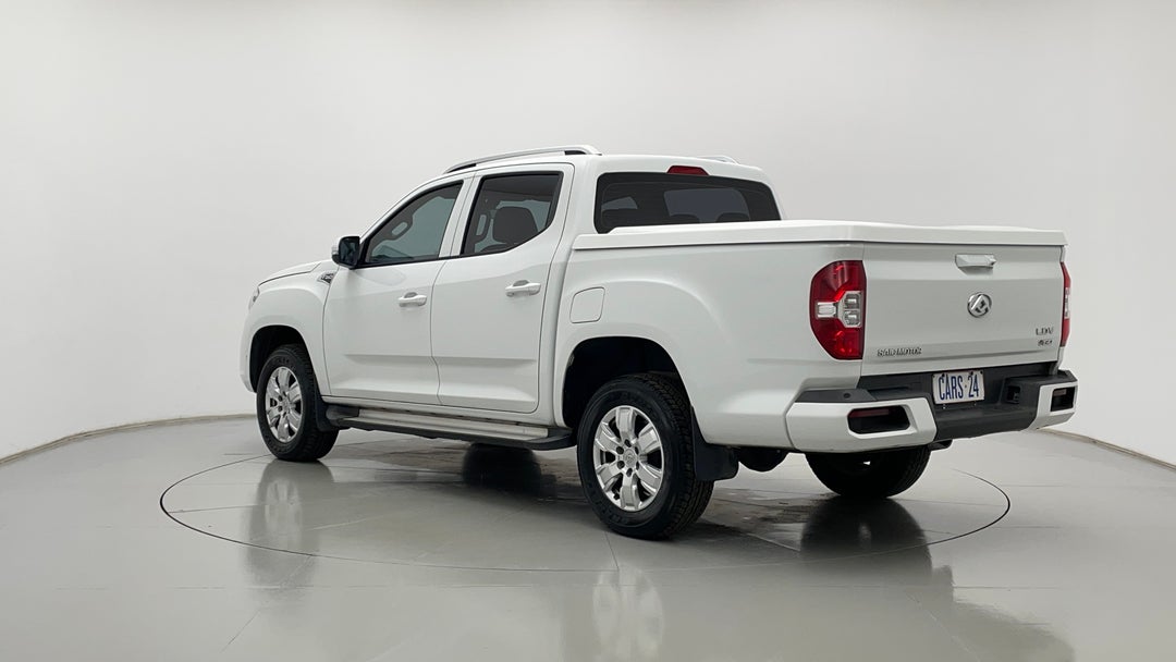 Left Back Diagonal (45- Degree) View