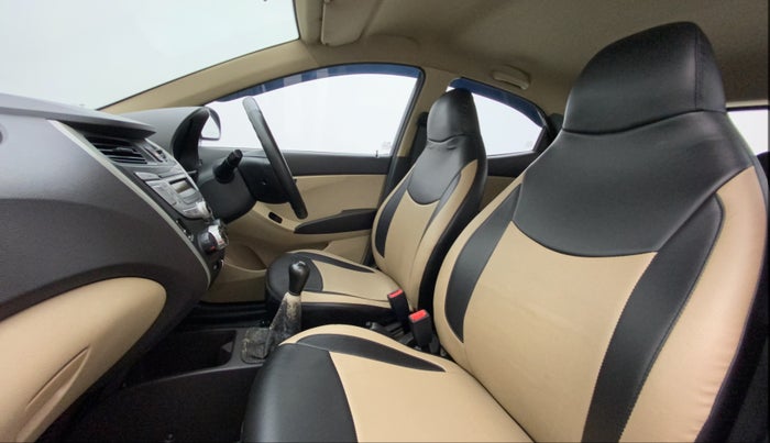 2017 Hyundai Eon MAGNA +, Petrol, Manual, 44,495 km, Right Side Front Door Cabin