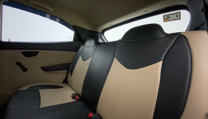 2017 Hyundai Eon MAGNA +, Petrol, Manual, 44,495 km, Right Side Rear Door Cabin