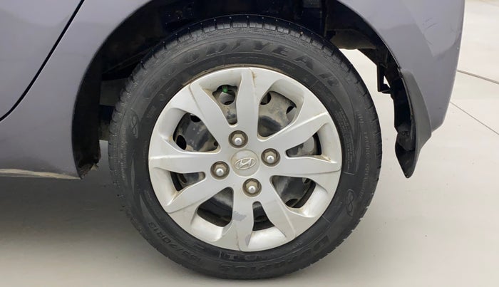 2017 Hyundai Eon MAGNA +, Petrol, Manual, 44,495 km, Left Rear Wheel