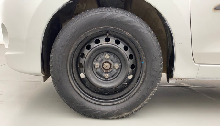 2014 Maruti Celerio VXI, Petrol, Manual, 83,815 km, Left Front Wheel
