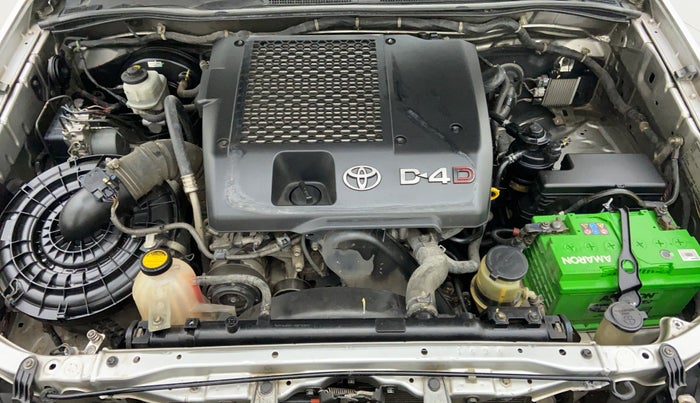 2012 Toyota Fortuner 3.0 MT 4X4, Diesel, Manual, 97,115 km, Open Bonet