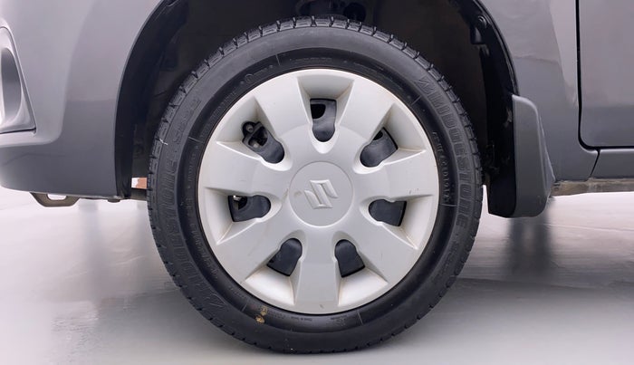 2017 Maruti Alto K10 VXI P, Petrol, Manual, 24,735 km, Left Front Wheel