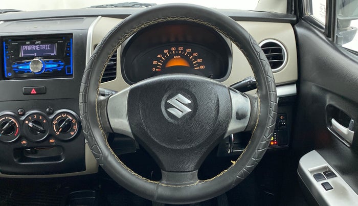 2014 Maruti Wagon R 1.0 LXI CNG, CNG, Manual, 86,713 km, Steering Wheel Close Up