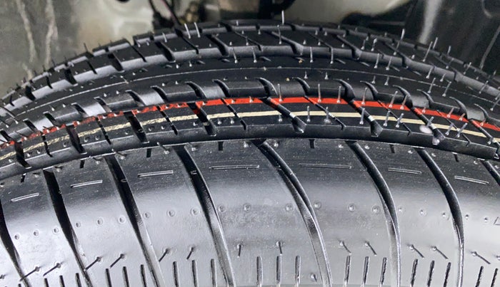 2018 Honda Amaze 1.2 SAT I VTEC, Petrol, Automatic, 18,180 km, Right Front Tyre Tread