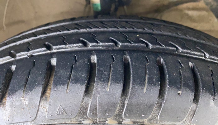 2019 Maruti Swift LXI, Petrol, Manual, 17,212 km, Right Front Tyre Tread