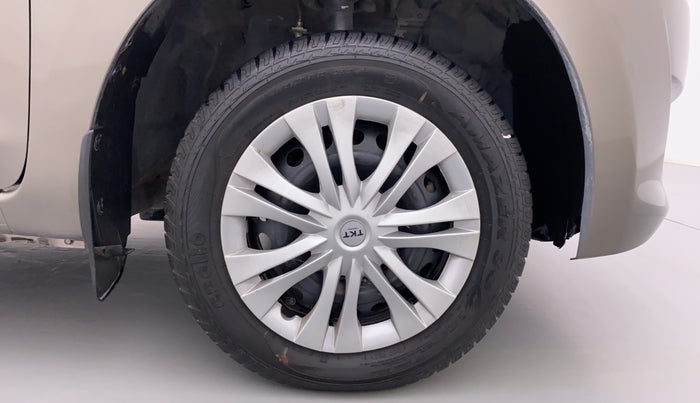 2017 Datsun Go T, Petrol, Manual, 31,023 km, Right Front Wheel