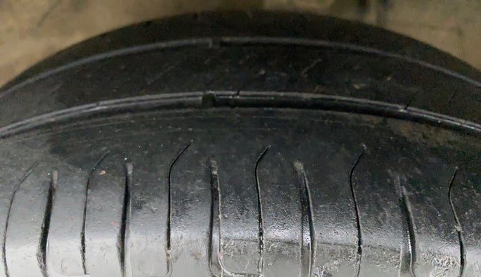 2017 Maruti Alto K10 VXI P, Petrol, Manual, 41,475 km, Left Front Tyre Tread