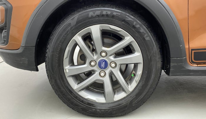 2018 Ford FREESTYLE TREND 1.5 DIESEL, Diesel, Manual, 76,949 km, Left Front Wheel