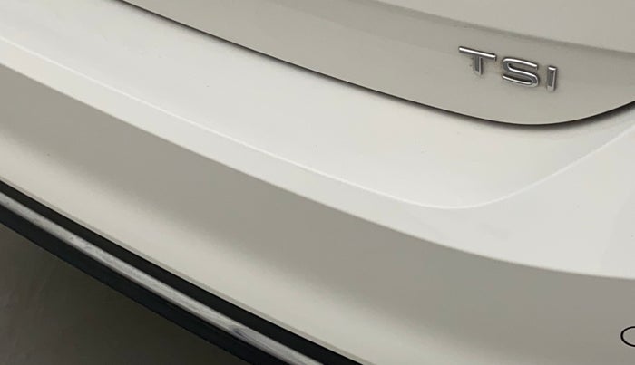 2022 Volkswagen VIRTUS HIGHLINE TSI 1.0 MT, Petrol, Manual, 9,822 km, Rear bumper - Minor scratches