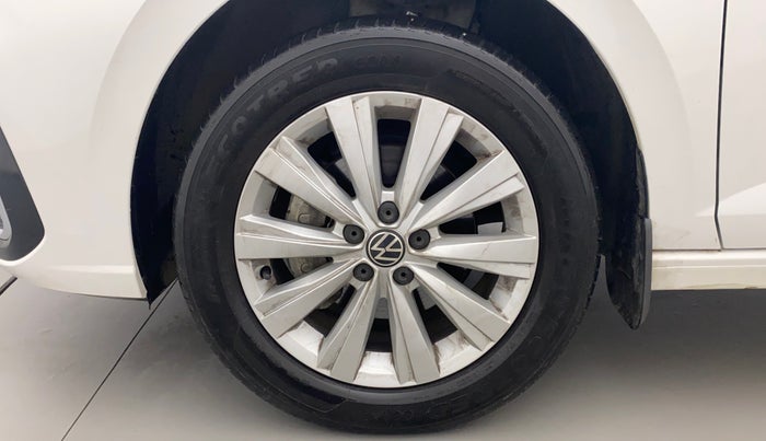 2022 Volkswagen VIRTUS HIGHLINE TSI 1.0 MT, Petrol, Manual, 9,822 km, Left Front Wheel