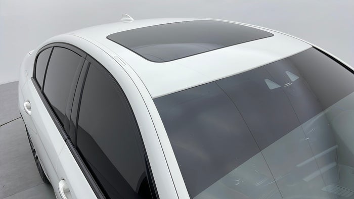BMW 5 SERIES-Roof/Sunroof View