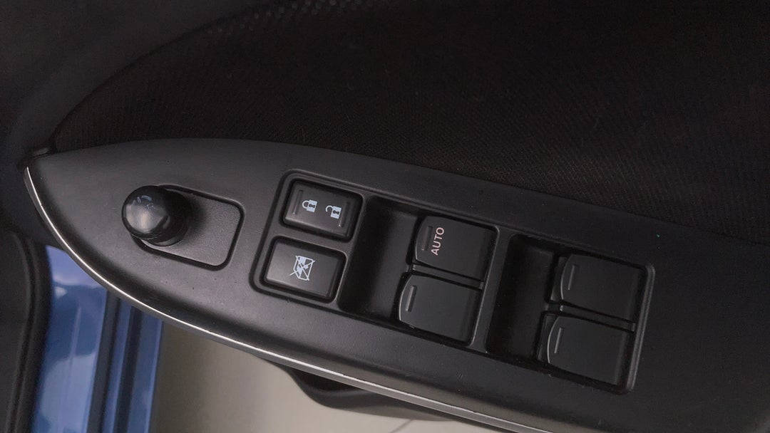 2018 Suzuki Baleno Gl, Automatic, 82354 km, Drivers Side Door Panel Controls