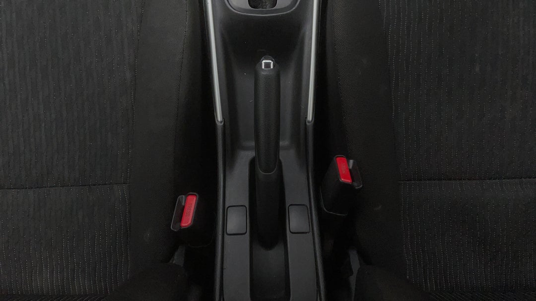 2018 Suzuki Baleno Gl, Automatic, 82354 km, Handbrake