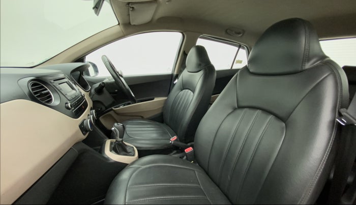 2015 Hyundai Grand i10 ASTA AT 1.2 KAPPA VTVT, Petrol, Automatic, 79,805 km, Right Side Front Door Cabin