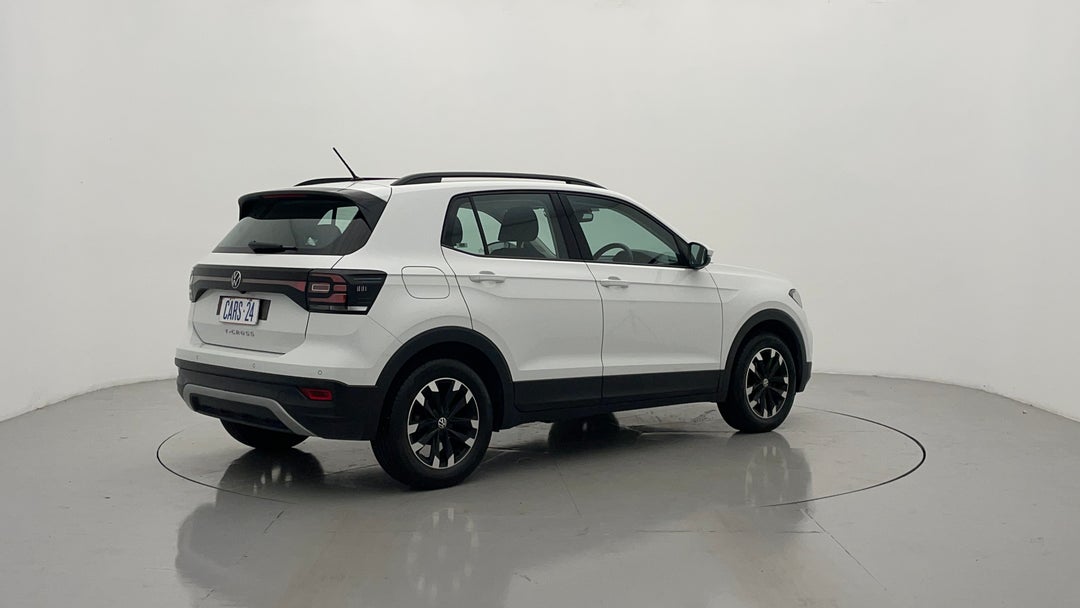 Right Back Diagonal (45- Degree) View