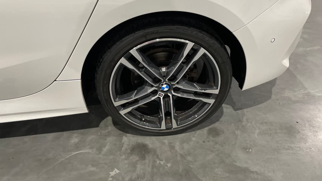 2021 BMW 1 18i M Sport, Automatic, 56455 km, Left Rear Wheel