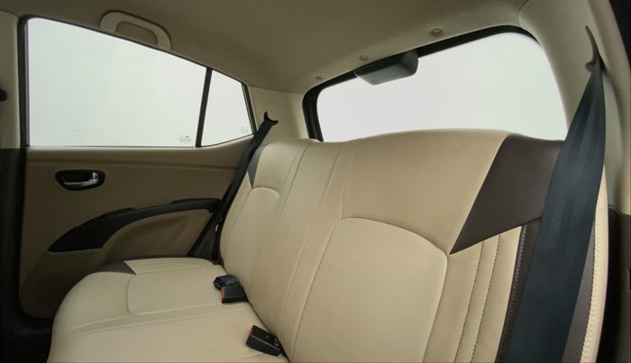 2012 Hyundai i10 MAGNA 1.2 KAPPA2, Petrol, Manual, 68,125 km, Right Side Rear Door Cabin