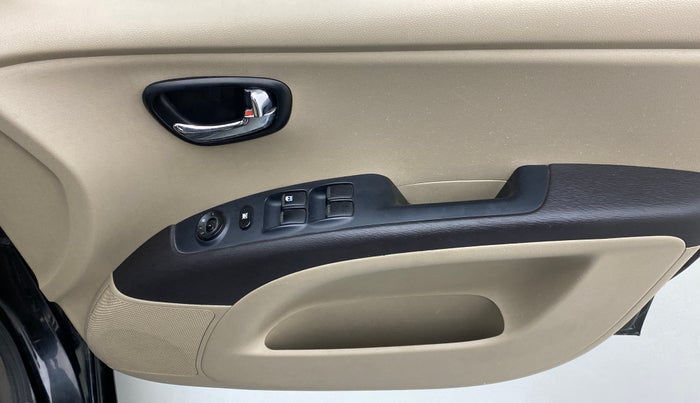 2012 Hyundai i10 MAGNA 1.2 KAPPA2, Petrol, Manual, 68,125 km, Driver Side Door Panels Control